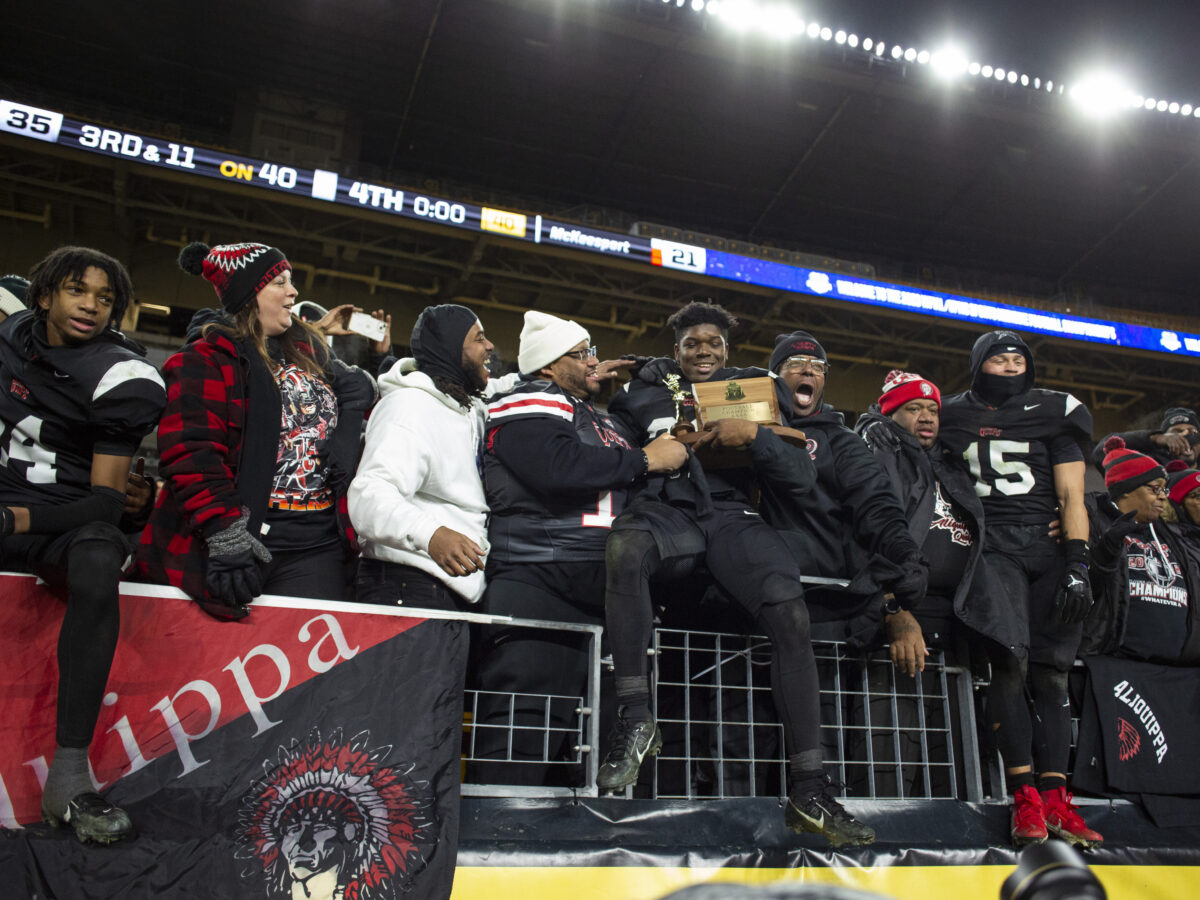 WPIAL Class 4A championship: No. 1-seeded Aliquippa races past No. 2 McKeesport to become first team with 20 WPIAL titles